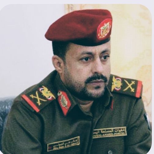 هذا هو الشخص الذي يستحق،
 بجدارة منصب وزير الدفاع!
الأستاذ (اللواء) أبو بكر الجبولي:
خريج معهد المعلمين،😒
يحمل دبلوم تجويد،
وقائد اللواء الرابع… إخوان مسلمين.😂😂