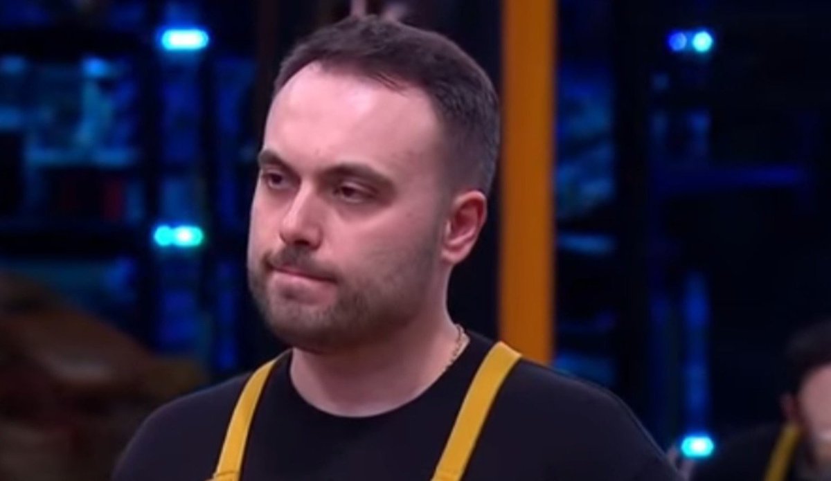 mastervivorall's tweet photo. Rica ederim bir daha katılma onca övgü sonrası eleştiri dolu tabaklarla aynı puanı vermeler bitmiyor şeflerin yıllardır en haksız davrandığı yarışmacı KEREM BİLGİNER 
#MasterChefTürkiye https://t.co/YVTU0KvS1B