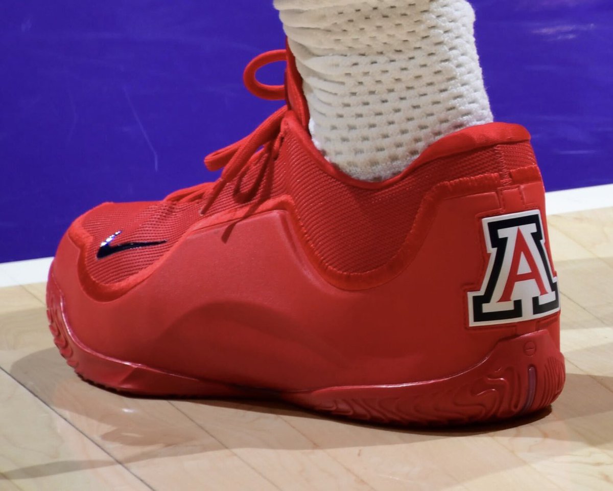 Nice Kicks tweet media