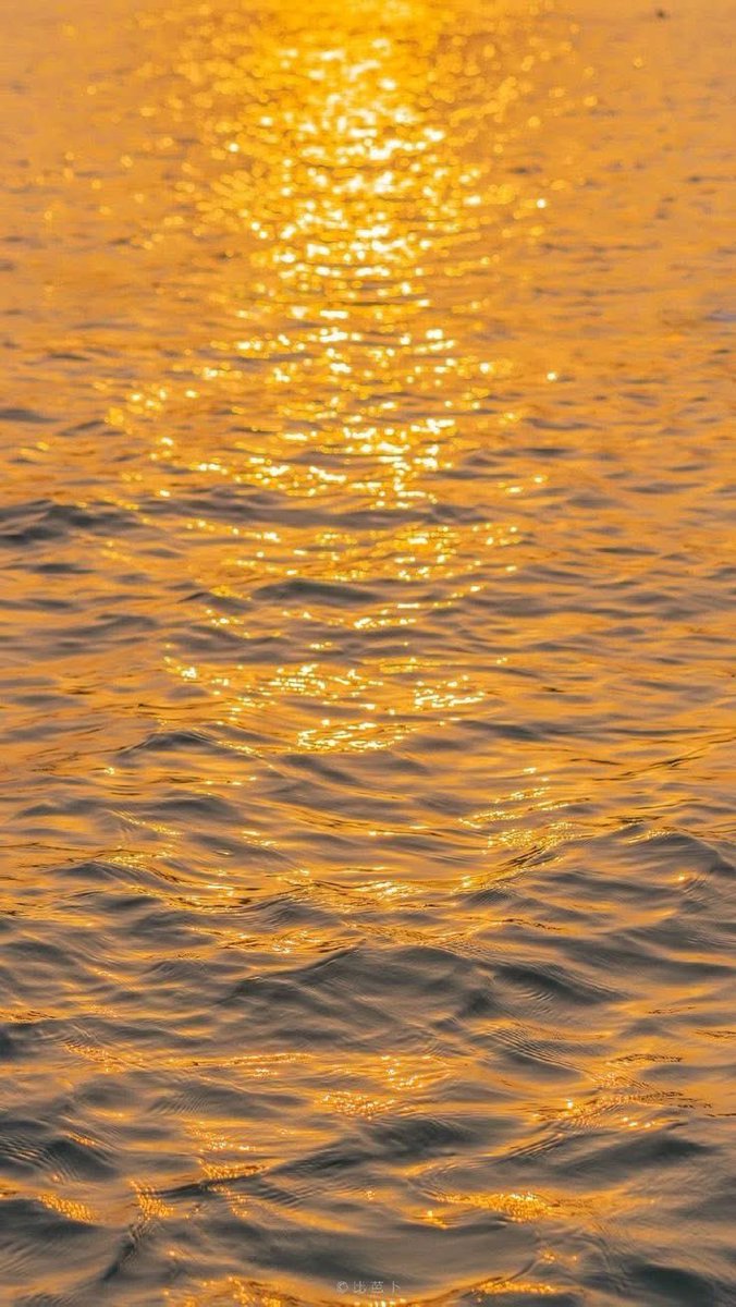 from moonlight to sunlight. trading silver for gold.