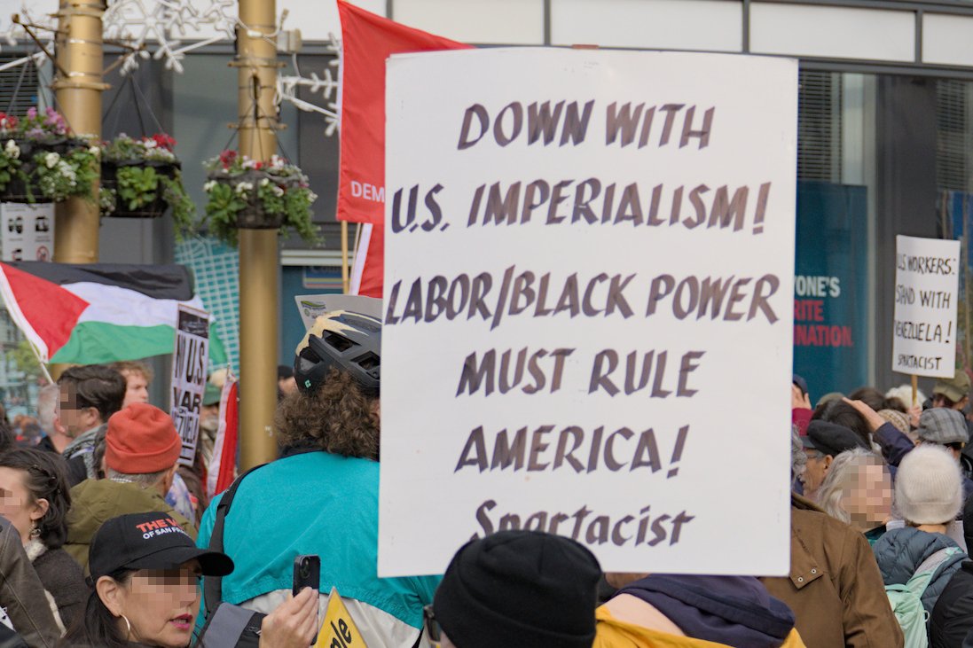 irati1917's tweet photo. International Communist League:
🇨🇺"U.S. workers: 
stand with Venezuela!"

🇻🇳"Down with U.S. imperialism!
Labor/Black power must rule America!"
      —https://t.co/GGmUM6fDmU—
         🇰🇵#trotskistak🇰🇵 https://t.co/sPLZ7dUsp0