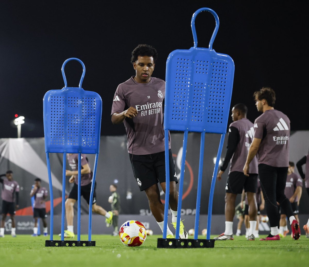 RodrygoGoes's tweet image. Listos para la final 🔥🤍