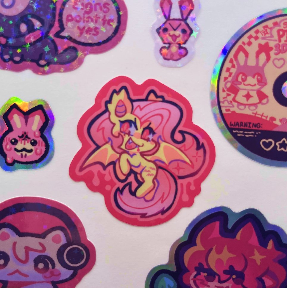carrot_andlemon's tweet image. 🌈sticker cluuuub! ive been stagnating at around 30 members for a while, id really love some more &amp;gt;:3 
every month youll get a 2" holographic/glitter sticker mailed to you ^__^ please consider joining as i need some help! 
♻️+❤️ = THANK U I LOVE U