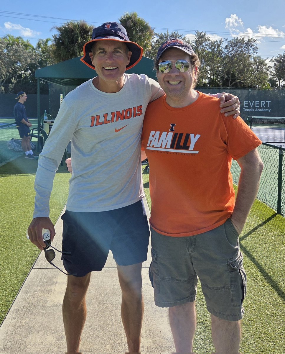 Strackman_APUSH's tweet image. I bleed Orange &amp;amp; Blue #Illini; and when I heard the @IlliniMTennis team was in Boca Raton, of course I'm there to cheer them on. Met Coach @dancerbrad...super nice guy!