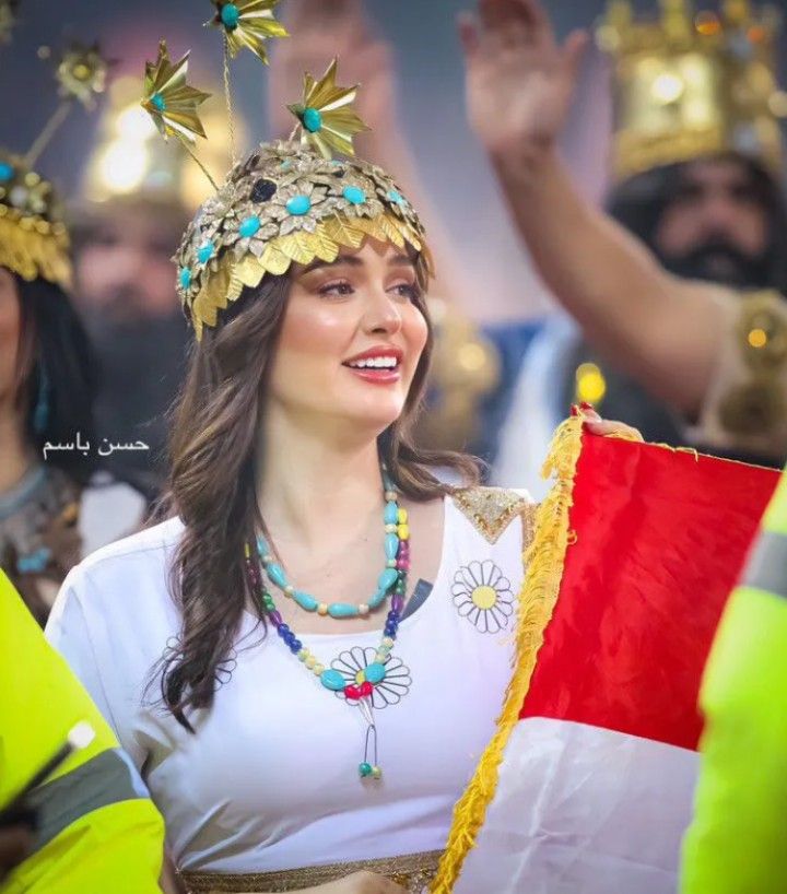 wana_visualss's tweet photo. Iraqi Assyrian woman in a Sumerian costume 🇮🇶 https://t.co/Aow7nF6OKG