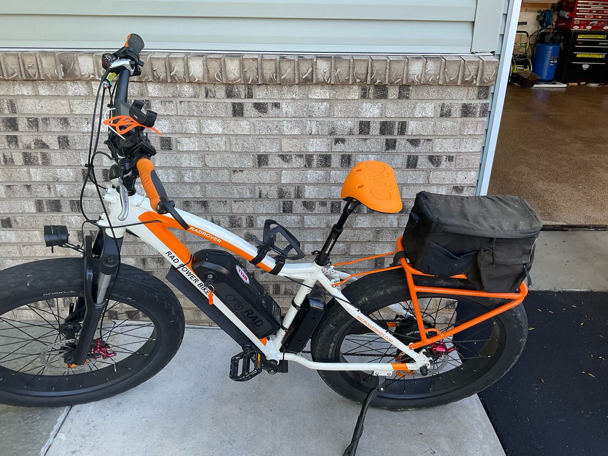 thevseat's tweet photo. Orange you glad you chose the VSEAT? 🍊

Color-coordinated comfort 🧡

#thevseat #cycling #orangeaccents https://t.co/q6W8cdbAmN