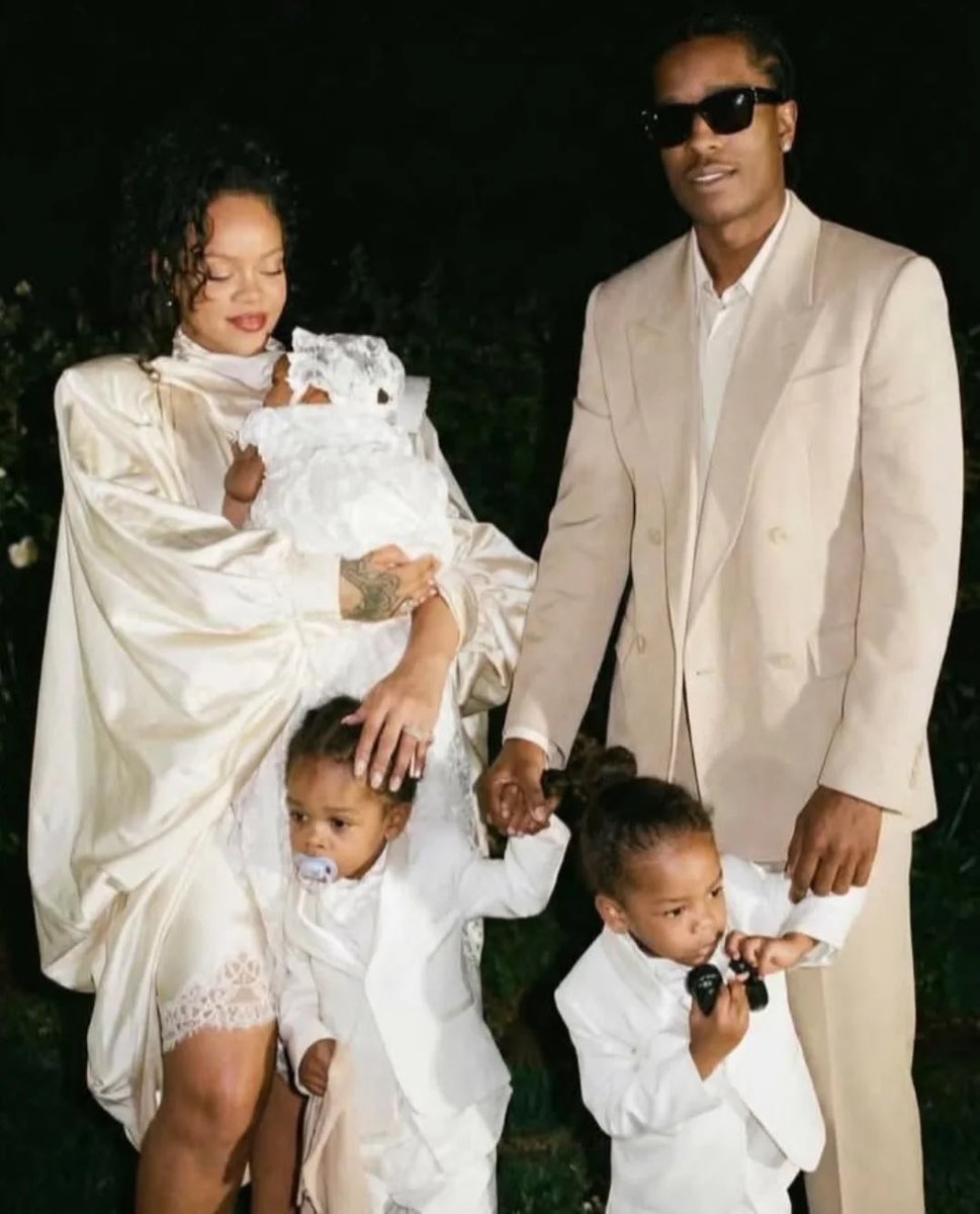 gabgonebad's tweet image. The Mayers Family.