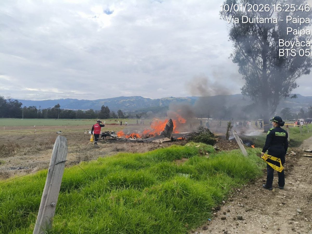 #Atención, una avioneta se accidentó en la vereda Romita de #Paipa. La aeronave se incendió. #Noticiaendesarrollo. Más información en boyaca7dias.com
