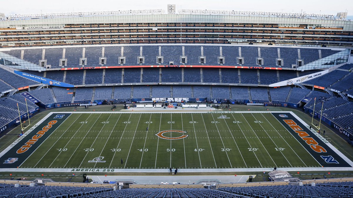 ChicagoBears's tweet image. The calm before the storm