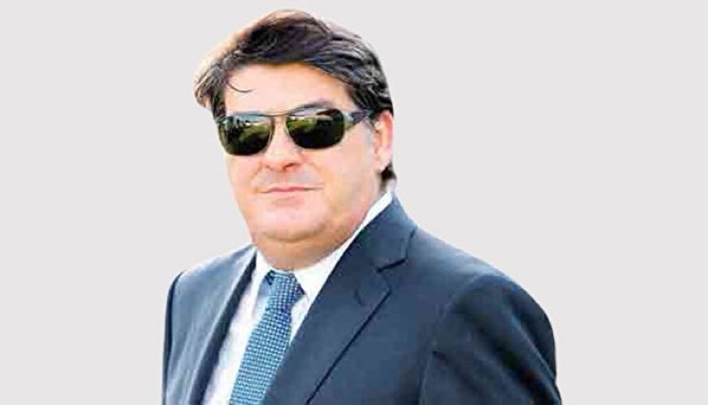 Kamp bitti. 

Perşembe ztk maçı var.

Pazartesi lig maçı var. 

yapılan transfer 0

Kamera karşısında taraftara sallama ✅

Kamera karşısında onu yapıcaz bunu yetiştircez ✅ 

Kamera karşısında kim ne alıyorsa bizde onu alıcaz ✅ 

Sözde varlar, icraate gelince yoklar. 
 Bravo.