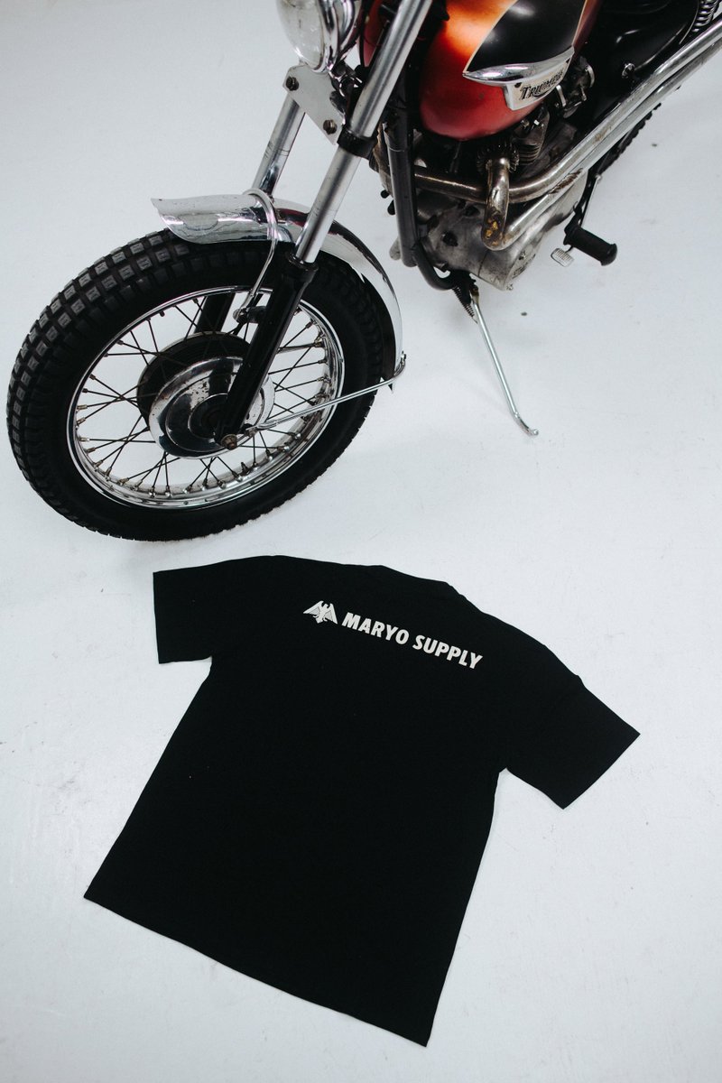 Fresh from the darkness ‼️
Let’s check and see, our material heavy weight cotton with good quality from good drunk people watching, no guarantee, but make you definitely cool‼️

Code : Ts Fork Circle 
Price : Rp 325.000

Let’s support your local builders ‼️