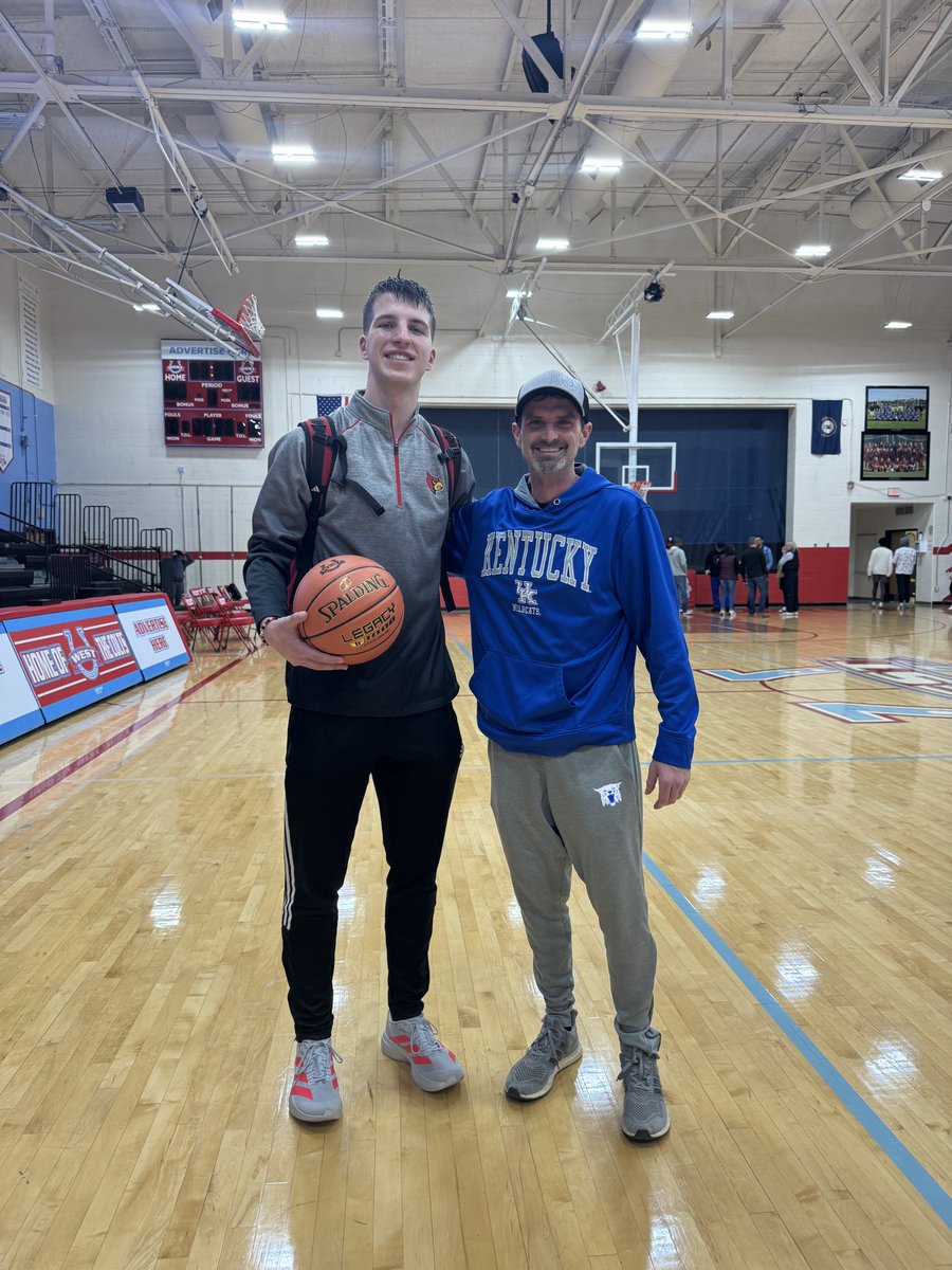 12thSports's tweet image. Congrats to the All-time leading scorer in Wayne County History…. Kendall Phillips.  A phenomenal player and an even better person.