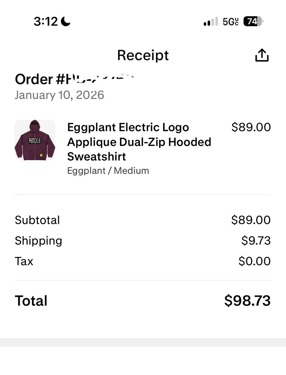 brxndv04's tweet photo. @hiidef3000 Didn’t even know about the drop and I’m at work still got it 🤭 https://t.co/g6vZnF3stl