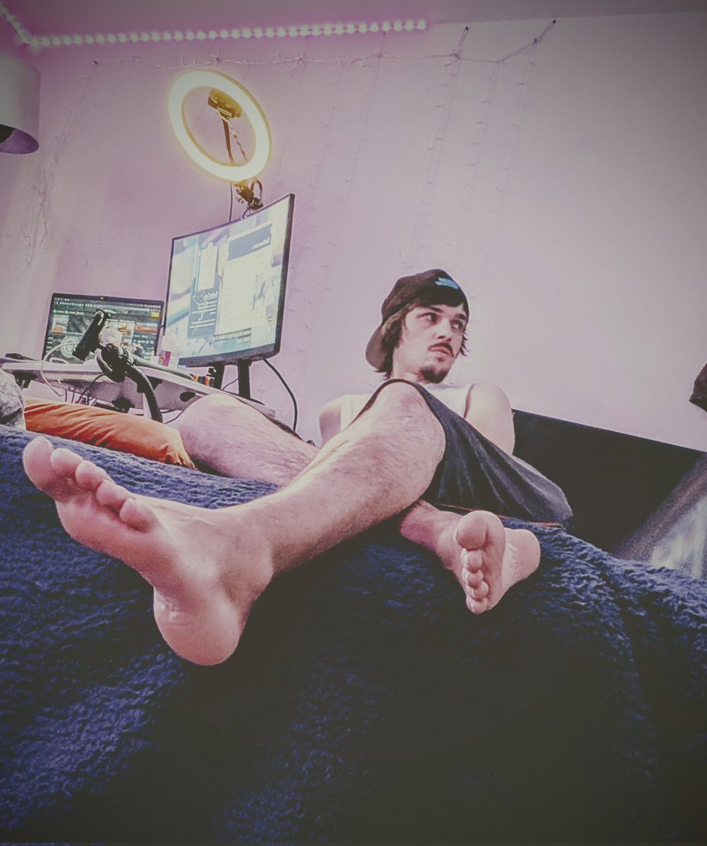 j_ray95's tweet photo. Live now on 
https://t.co/DStfGiuOxJ
Figure it the fkk out, you know how to get my attention. Identify yourself so I know I can talk shit to you, fæggot. And I'll instruct you in order to drain you while I game. https://t.co/NE9DSCmOLR
