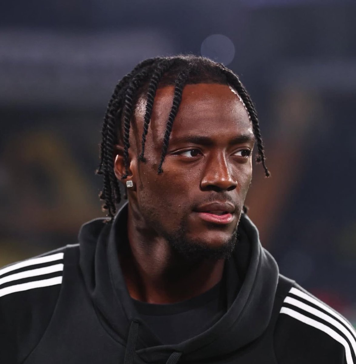 sixpasshere's tweet image. 🚨🏴󠁧󠁢󠁥󠁮󠁧󠁿 Aston Villa are eyeing a move for Beşiktaş striker Tammy Abraham (28), reports @mcgrathmike! 🟣🔵