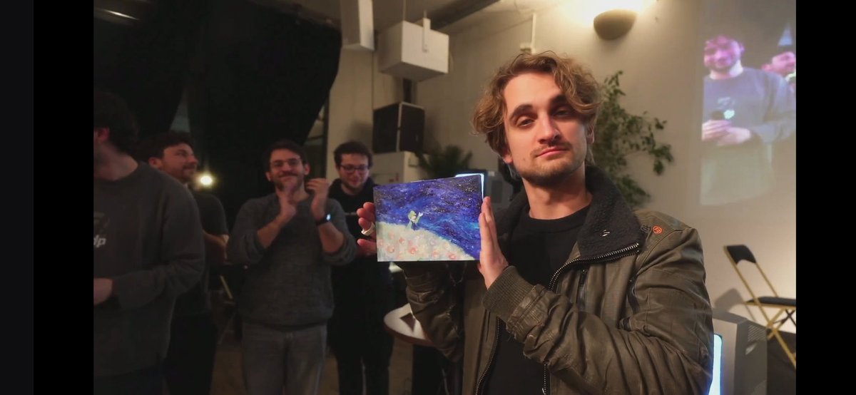 I tried to not put pressure on me but my stupid ass still believed 🥲

🫡