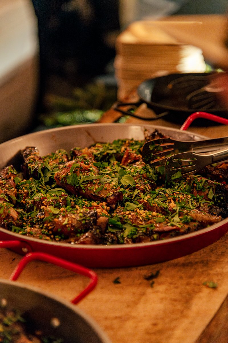 sundayriver's tweet image. The most delicious night of the year. The 7th Annual Chef Summit is just 2 weeks away, so make sure you've got your tickets. Trust us, your taste buds will thank you.
sundayriver.com/events/chef-su…