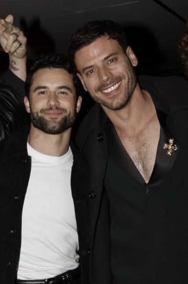 Rosa🏒 tweet media