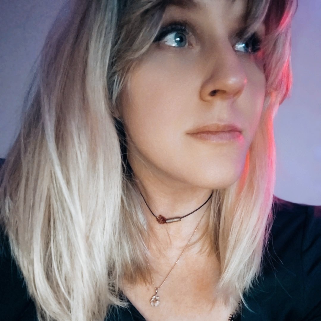 FaminaMeow tweet media