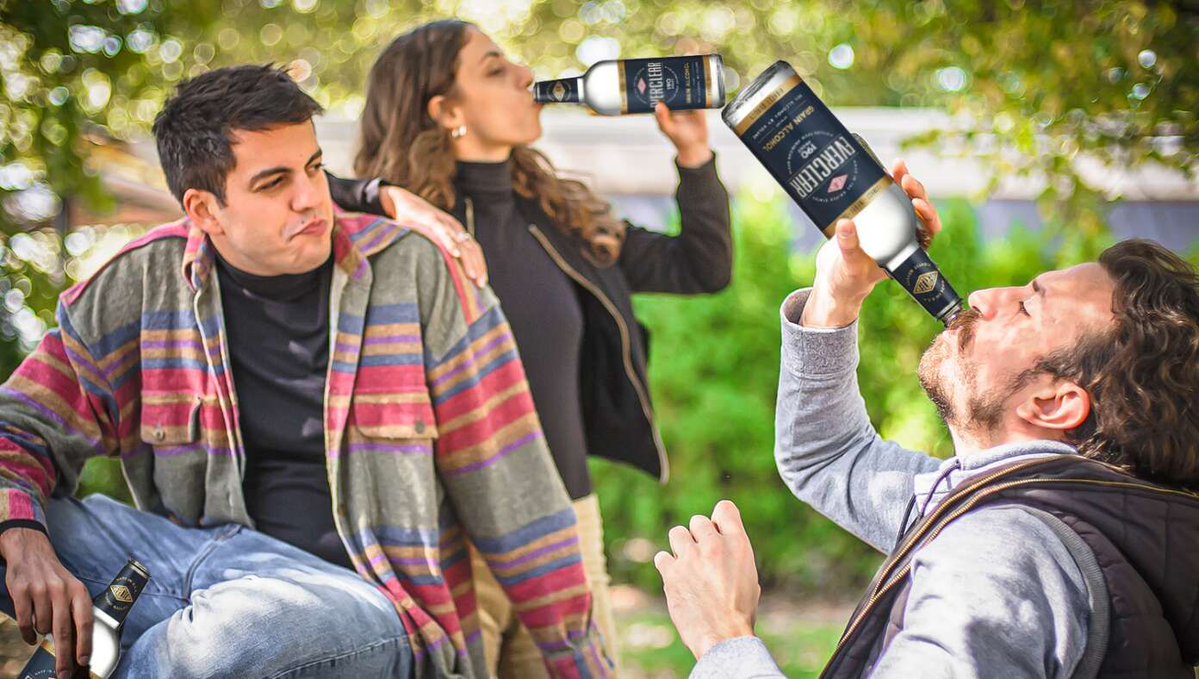 TheBabylonBee's tweet image. Liberals Begin Chugging Everclear At 7 A.M. To Protest RFK’s Warning Against Drinking At Breakfast buff.ly/QaOfHCu