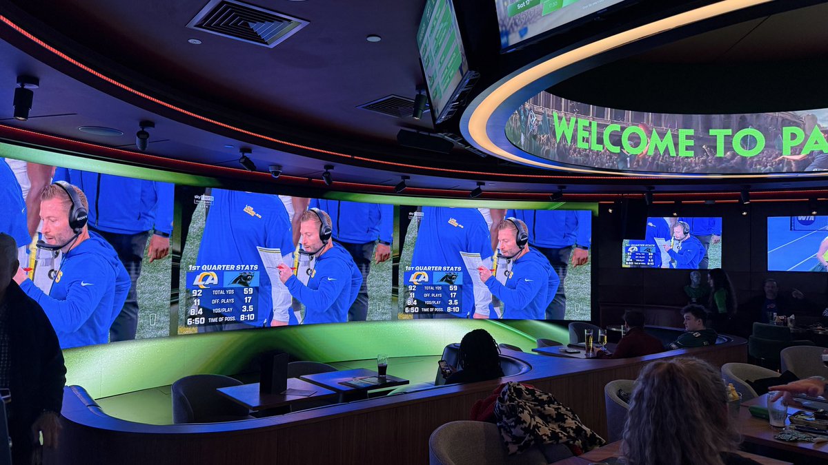 #LARams on the big TV’s at the Hippodrome sportsbook in London