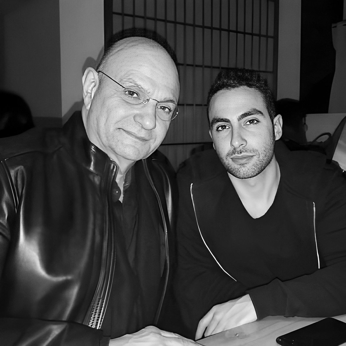 لا حول ولاقوة إلا بالله 

رحم الله الشاب #يزن_الغبرا ابن الفقيد الاستاذ #شفيق_الغبرا و اسكنه فسيح جناته و الهم والدته و أهله الصبر و السلوان ، انا لله وانا اليه راجعون