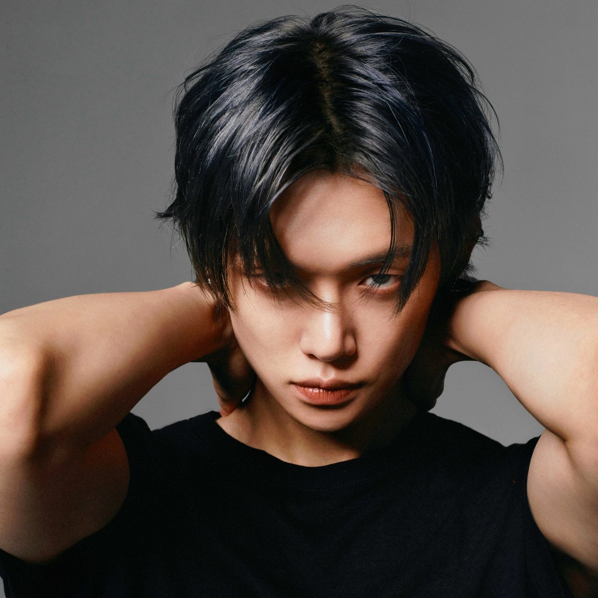 Best-selling Male Soloist on Circle Chart in 2025

1. #GDragon — 1,113,902 copies
2. #Baekhyun — 989,552 copies
3. #Jin — 854,048 copies
4. #Yeonjun — 741,858 copies
5. #LeeChanWon — 612,633 copies
6. #Mark — 580,923 copies
7. #Doyoung — 440,931 copies
8. #Haechan — 434,611