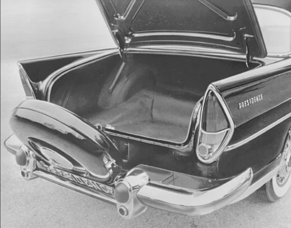 YannRobichon's tweet image. Happy #SaturdaySimca / #SimcaSaturday!... 
Simca Présidence. 
#Auto #Automobile #Automobiles #Autos #Car #CarHistory #Cars #CarsHistory #ClassicCar #ClassicCars #FrenchCar #FrenchCars #Photographie #Photography #RetroCar #RetroCars #SimcaInEnglish #VintageCar #VintageCars #V8