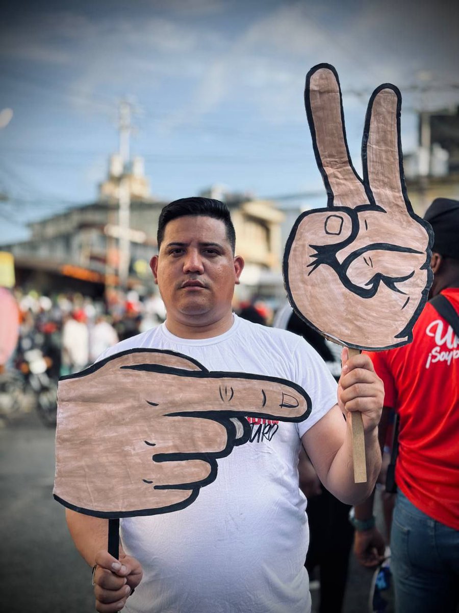 CoralTeresa's tweet image. 🚨🇻🇪 Así se encuentra Venezuela, exigimos la libertad del Presidente Maduro y la primera dama Cilia Flores. 

Trump 🇺🇲 recapacita estás a tiempo. 
#ReleaseMaduroAndCilia @realDonaldTrump