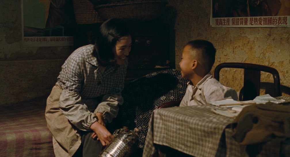 Cop223_'s tweet image. “E dopo il bue?” 

Eh vabbè, non c’è proprio niente da dire Maestro Zhang, hai raccontato la Storia della Cina e del suo Popolo come nessuno mai è stato in grado di fare. Non posso far altro che ringraziare te e Gong. Di cuore. 

🇨🇳 活著 - To Live (1994)
dir. Zhang Yimou