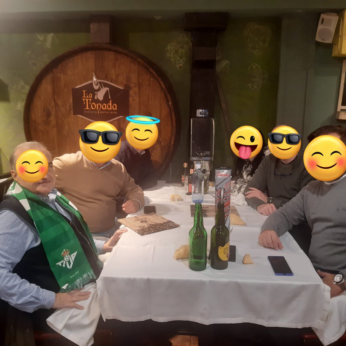 Y con esta cena hemos ahogado hoy las penas del penoso partidito que se ha marcado mi #Betis