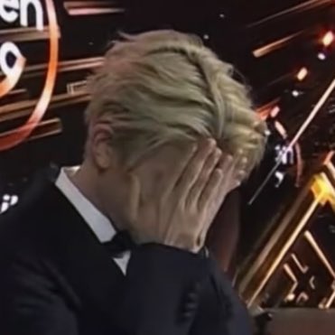 simikeus's tweet image. NOTHING IS EVERRRR FUNNYYYY!!!!! I LOVE HIM SO MUCH 💔💔💔💔