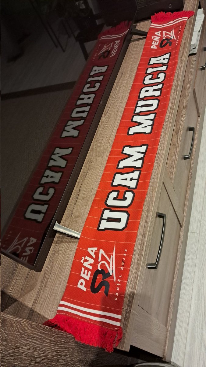 InmaYC's tweet image. Siempre es un placer recibir a la buena gente amantes de este maravilloso deporte . 
Gracias @GradaSR27  de parte de @whitemanbilbao y mía .
Hasta el próximo  partido!