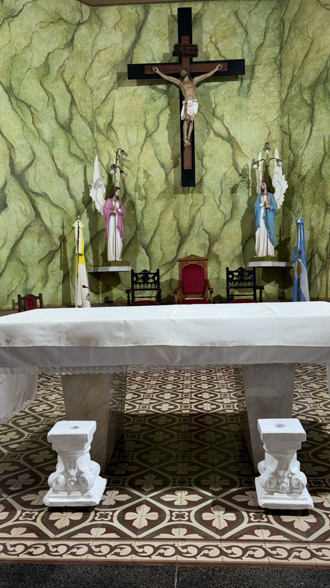 CopelloJose's tweet image. Gracias Dios Mío por darme un servicio para nuestra casa . Símbolo de belleza con tono blanco de pureza... Un pintar mariano, en nuestros corazones. Amén. Iglesia San Pedro y San Pablo, junto a Peregrinos Unidad y Amor.