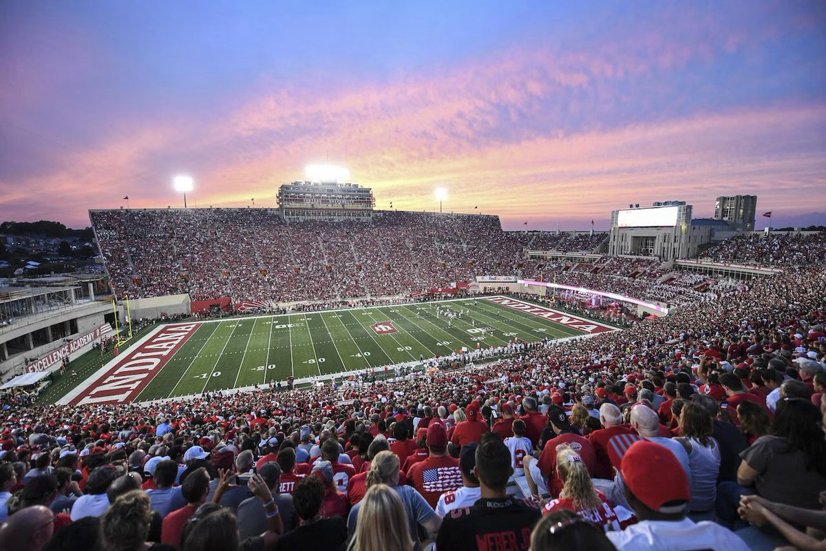 jiminarlington's tweet photo. #Flyoverstates #Indiana #Oklahoma @Jason_Aldean @OU_Football @IndianaFootball https://t.co/KTfjiGDSkq