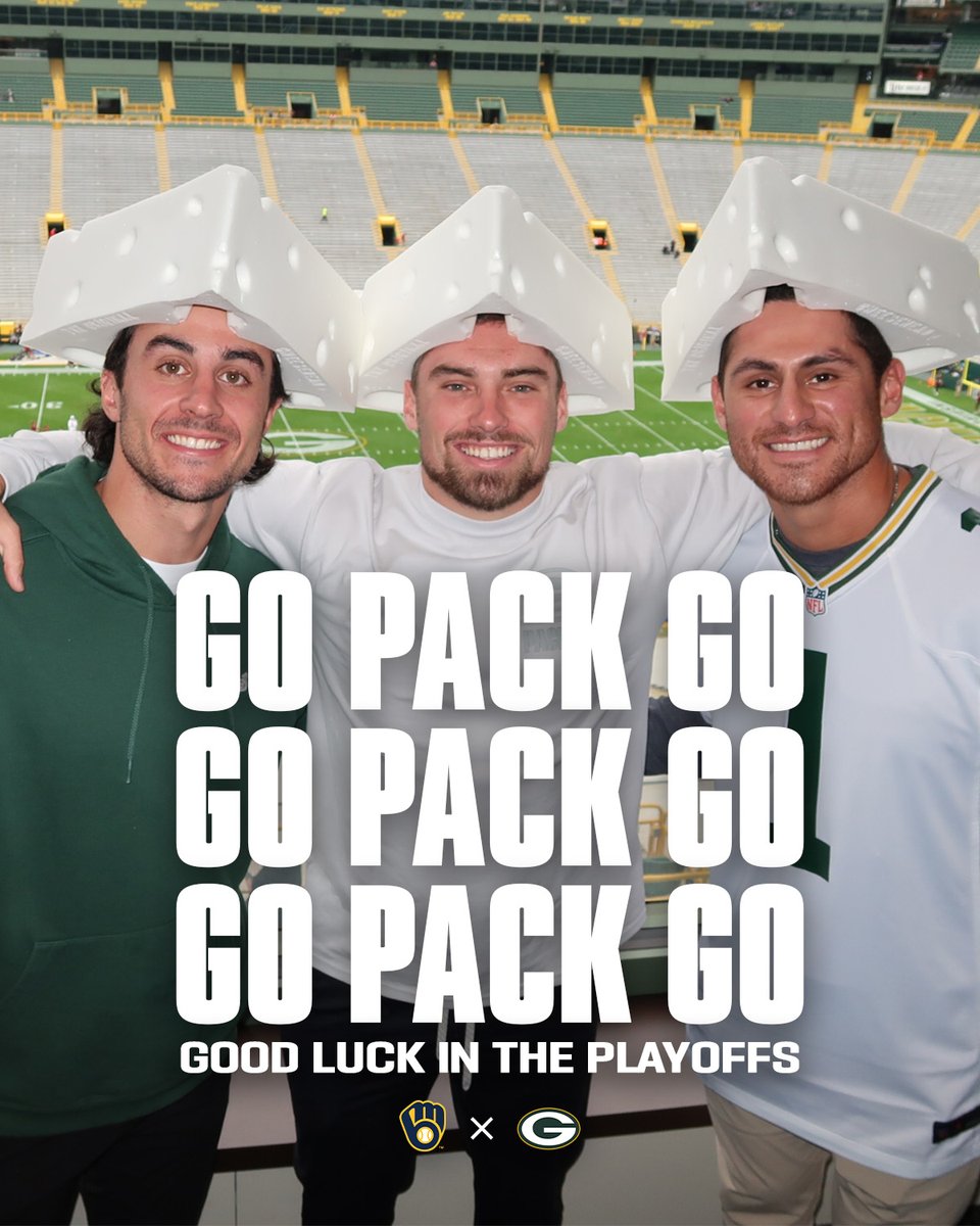 Brewers's tweet image. 🗣️ BEAT CHICAGO

Wisconsin's behind you, @packers