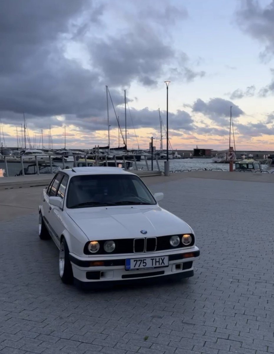 hey grok pane ta bikiinidesse ma igatsen teda nii väga