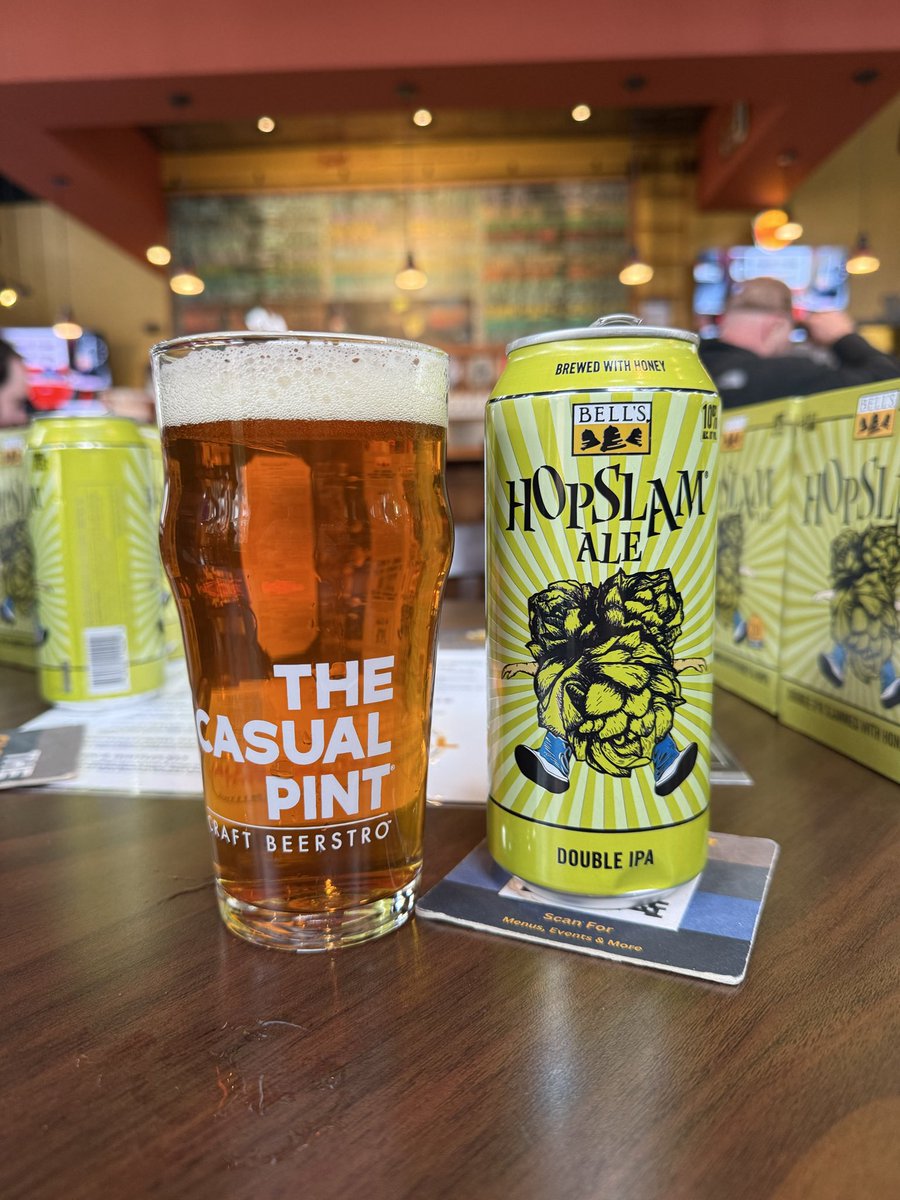 AleReview tweet media