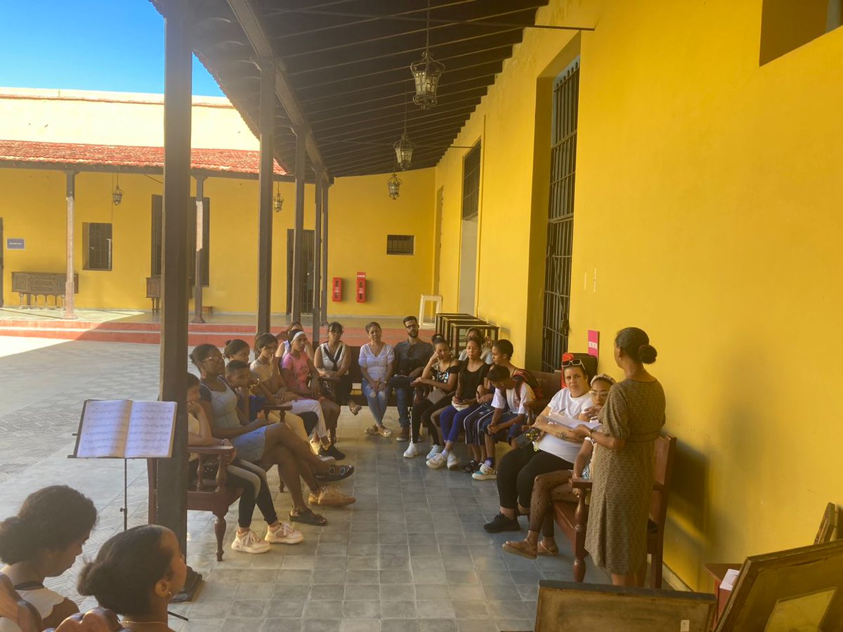 A los 159 años  del nacimiento del pintor, músico y fotógrafo Gonzalo Escalante  Román Diaz, el Museo Provincial Guantánamo realiza  el espacio fijo Contar la historia, inaugurando la muestra expositiva: Paisajes  de Gonzalo  Escalante acompañados de la música del dúo Anhelo.