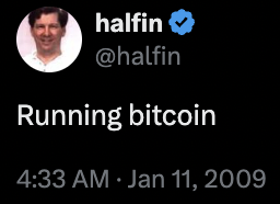 blocktrainer's tweet image. Vor genau 17 Jahren setzte der Cypherpunk Hal Finney (@halfin) den legendären Tweet ab, mit dem er der Welt mitteilte, dass er die Bitcoin-Software laufen lässt. 🗓️👀

Wenige Stunden später wurde er zum Empfänger der allerersten Bitcoin-Transaktion – der Absender war Satoshi. 🔥