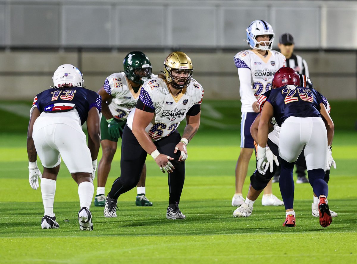 Some love to the BIGS 💪 

Photos by Coastal Sports Photography 
nationalscoutingcombine.com