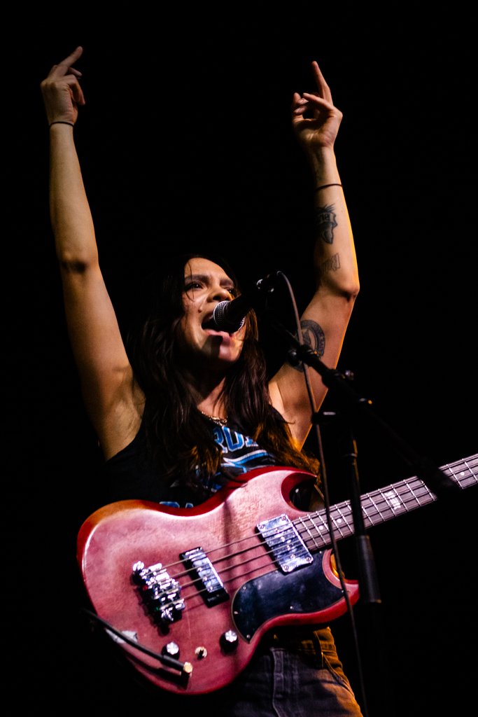 SanTheSpaceman's tweet image. some concert photos of @nobromusic from back in December&amp;lt;3