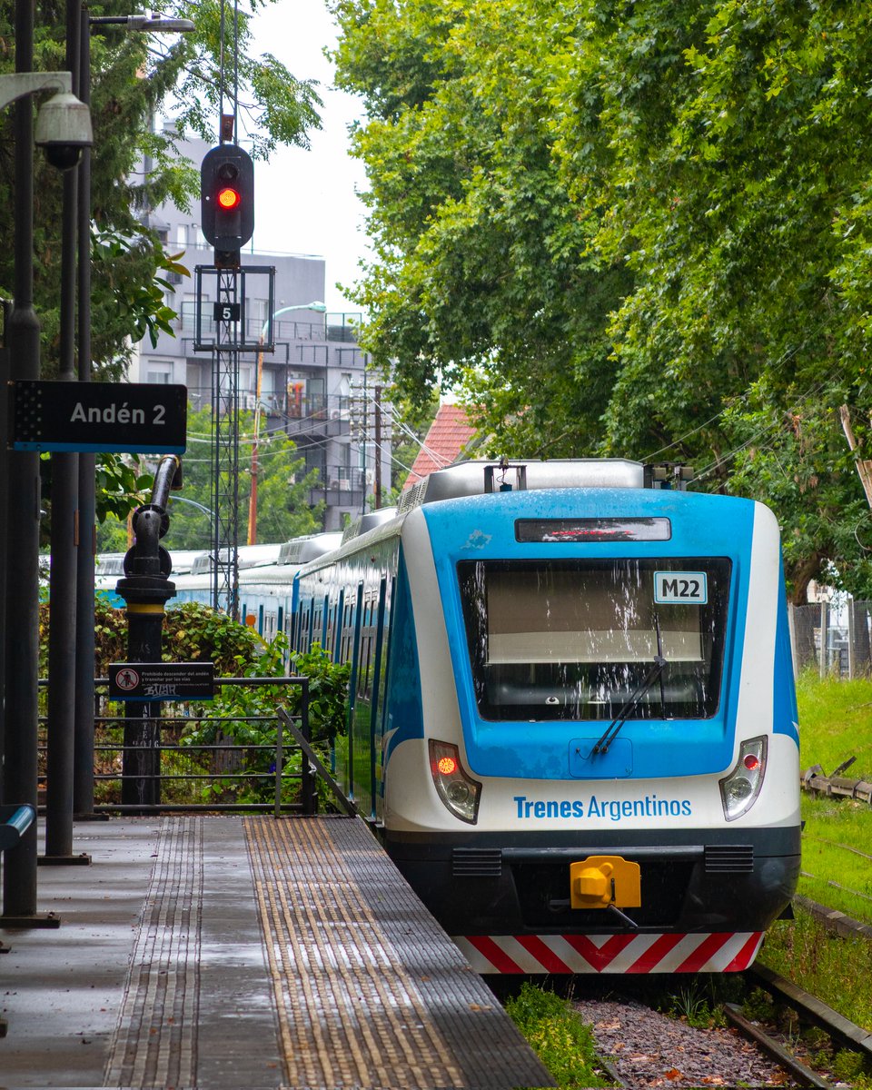 BALandscapes's tweet image. Estación Coghlan. Línea Mitre.