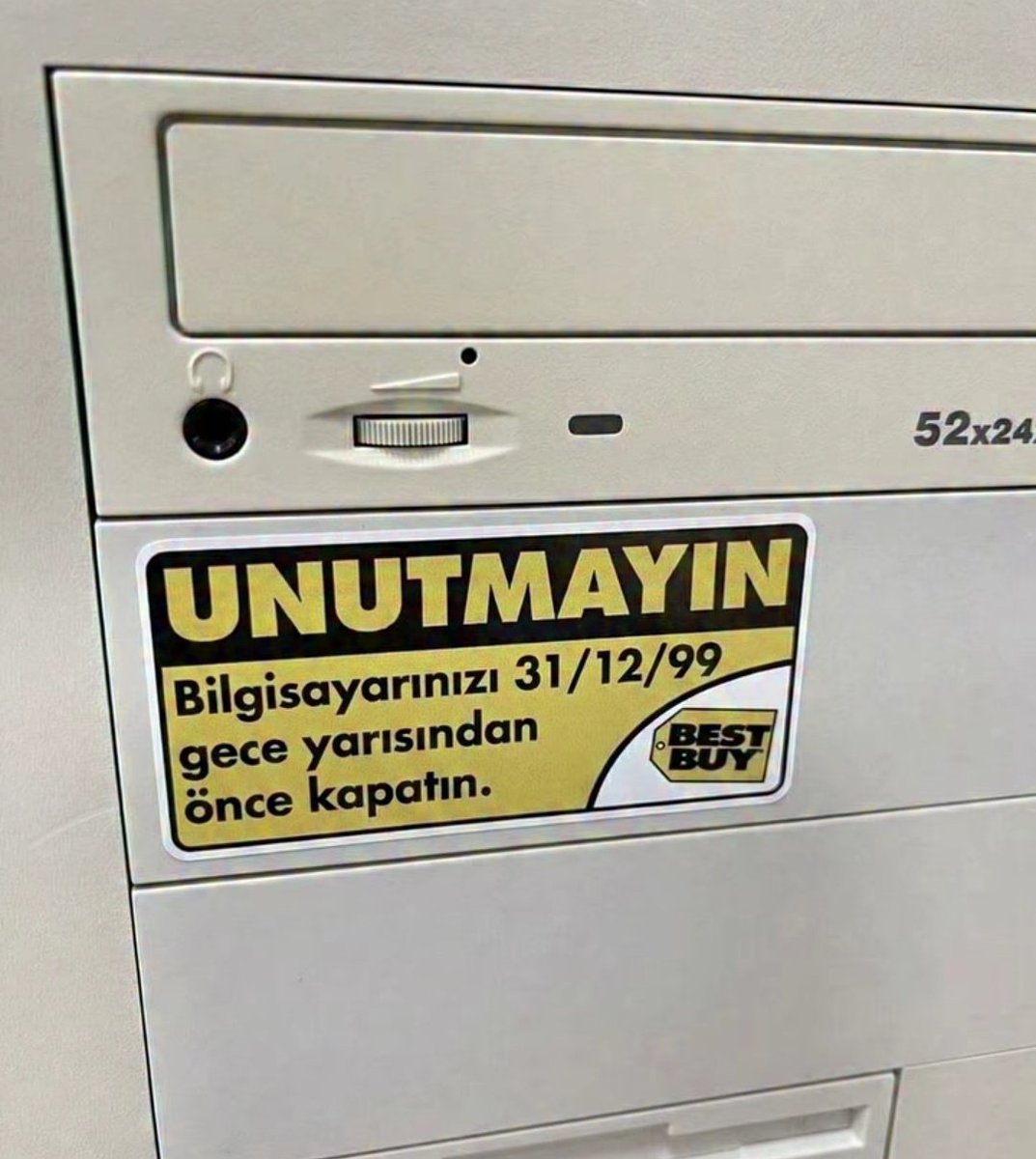 DoanDadelen5's tweet image. Bu stickeri gören nesil burada mı? :)