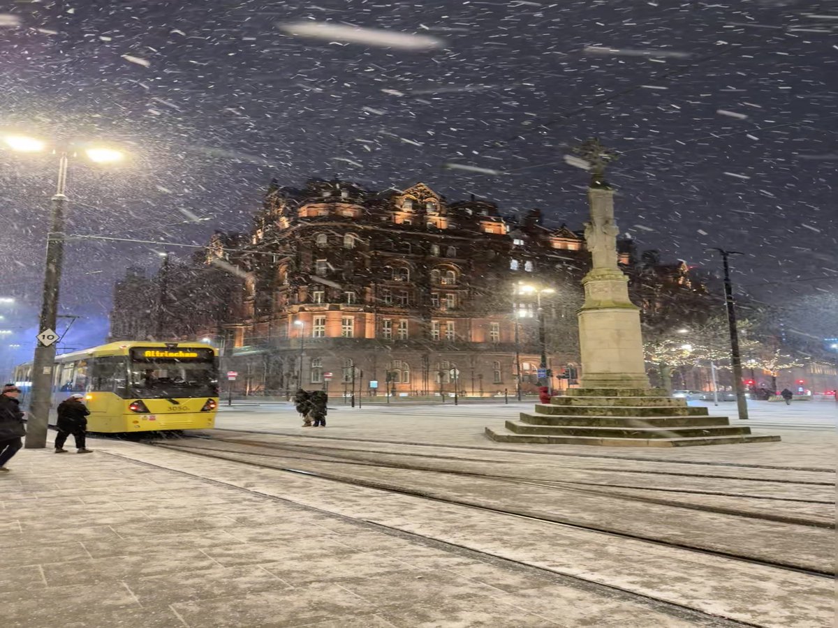 Rubykxzu's tweet image. The snowfall moved me deeply.😍