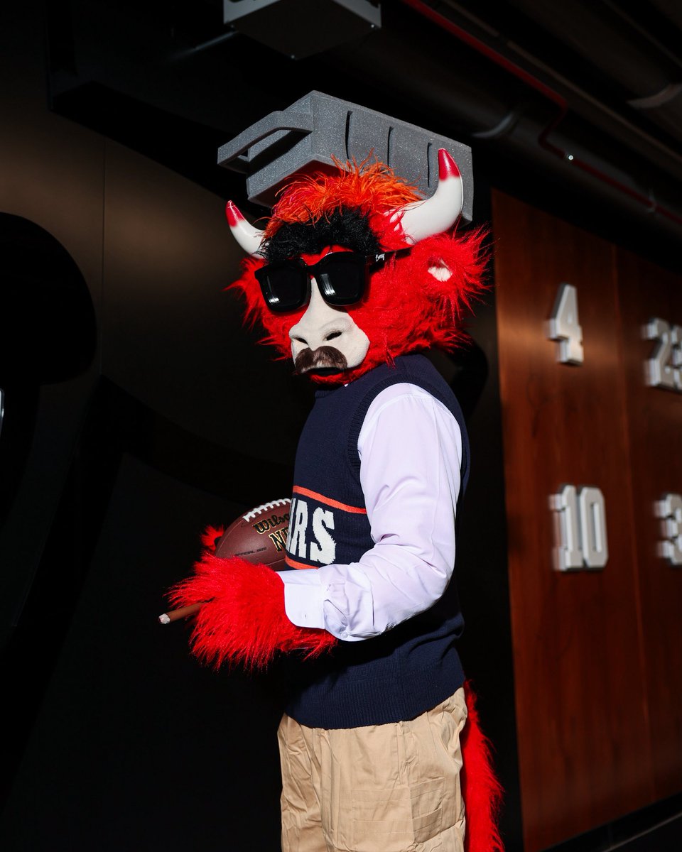 bennythebull's tweet image. Da Bears 🐻 ⬇️

@ChicagoBears @chicagobulls