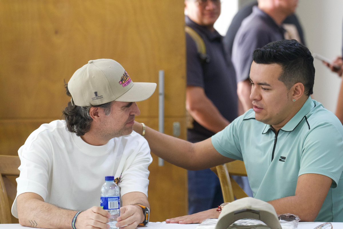 Que tristeza 🥲🙏🏻. Me duele recibir la noticia de la muerte del gran Yeison Jiménez. Buen ser humano, luchador. Tremendo artista. Un abrazo para su familia y amigos. 🙏🏻