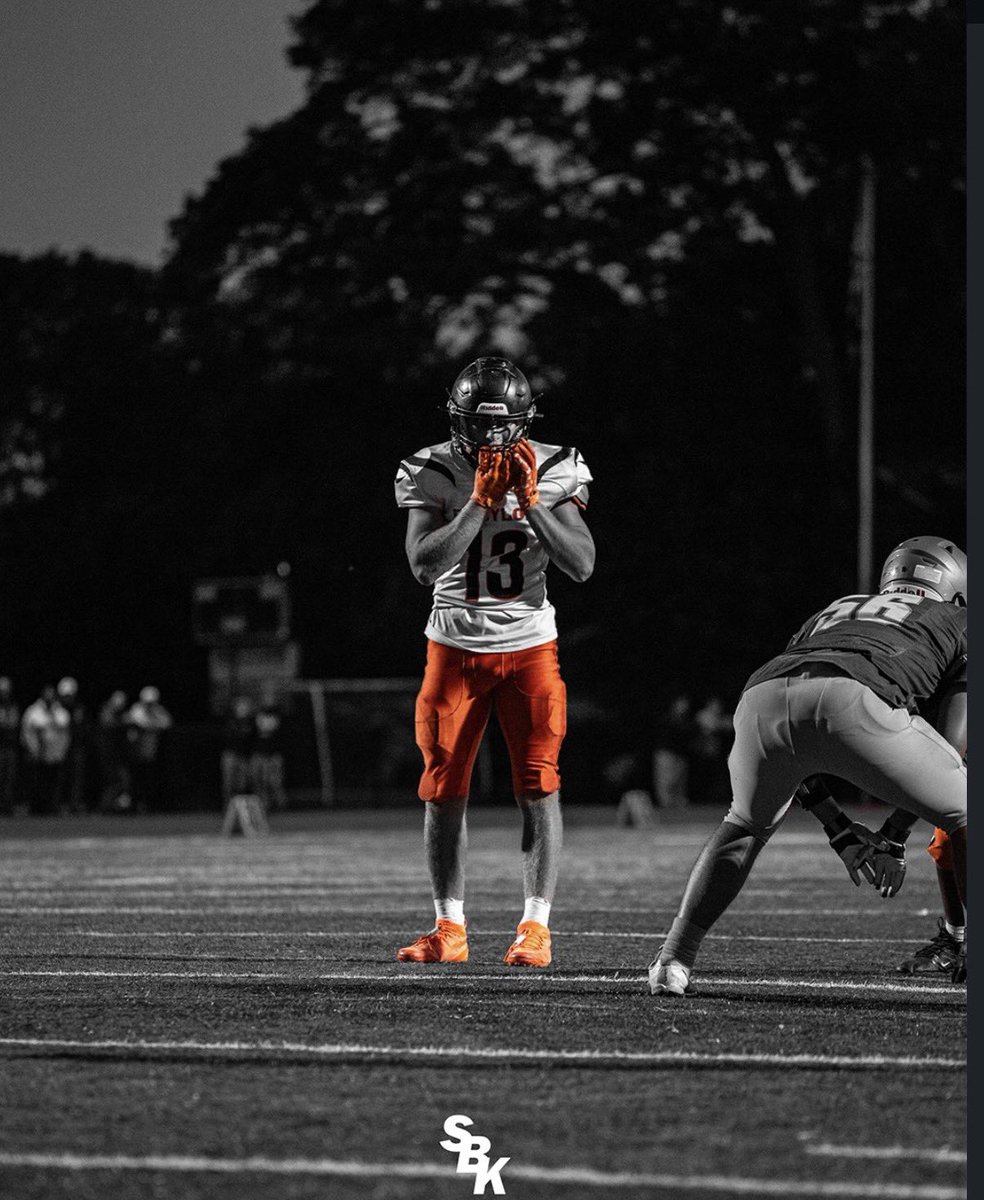 AidanWinter1323's tweet image. -Senior season highlights-#Uncommitted #co2026 
4x All New York State team
Most versatile player in New York

hudl.com/v/2TH2fA