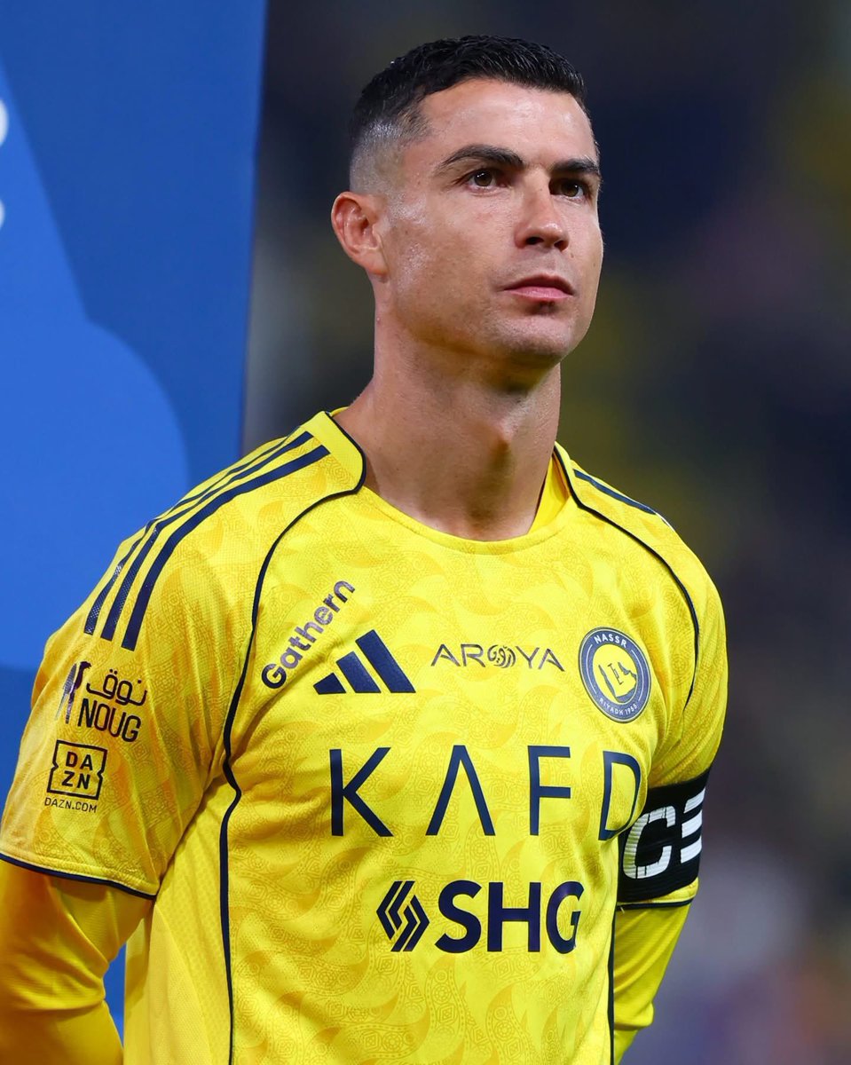 ActuCR7_'s tweet photo. 🚨 « 𝗟𝗔 𝗩𝗘́𝗥𝗜𝗧𝗘́ ? 𝗥𝗢𝗡𝗔𝗟𝗗𝗢 𝗘𝗦𝗧 𝗟𝗘 𝗡𝗨𝗠𝗘́𝗥𝗢 𝟭… » 🐐

Le nouveau champion de la WWE, Drew McIntyre 🏴󠁧󠁢󠁳󠁣󠁴󠁿 tranche dans le débat Messi 🇦🇷 vs Cristiano Ronaldo 🇵🇹. 👀

« Je suis désolé, mais la vérité, c’est que le numéro 2, c’est Messi… et 𝗹𝗲 𝗻𝘂𝗺𝗲́𝗿𝗼 𝟭, 𝗖’𝗘𝗦𝗧 𝗥𝗢𝗡𝗔𝗟𝗗𝗢. »

(Source : @GOAL)