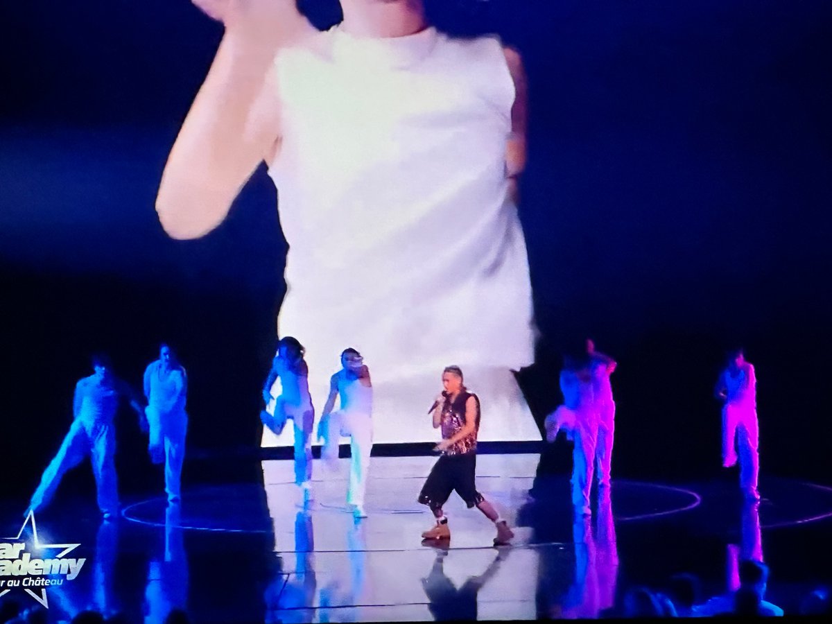 StarAcShow's tweet image. Masseo il est venu passer le casting de danse de Jonathan en fait 

#StarAcademy #StarAcadamyLeLive